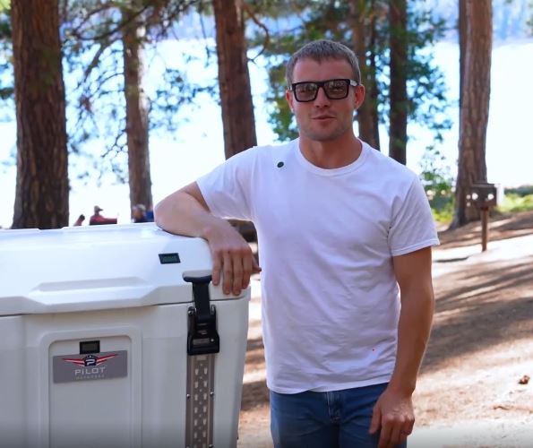 THE MOST EPIC ICE CHEST COOLER